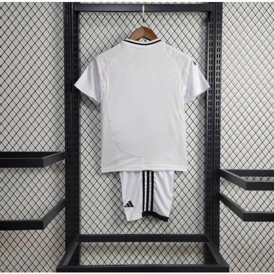 Novo Kit Infantil Real Madrid Camisa + Shorts 2024/25 - [FRETE GRÁTIS]