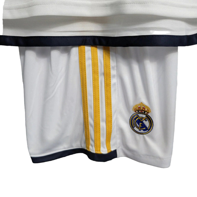 Kit Infantil Real Madrid Camisa + Shorts 2023/24 - [FRETE GRÁTIS]