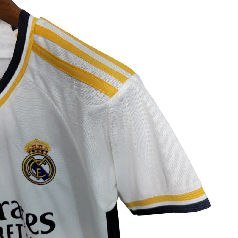 Kit Infantil Real Madrid Camisa + Shorts 2023/24 - [FRETE GRÁTIS]