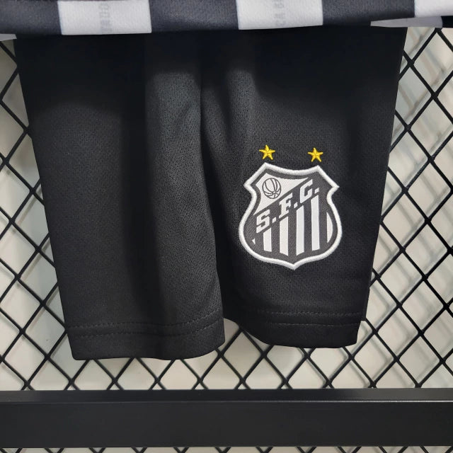 Kit Infantil Santos Listrado Umbro 2023/24 [COMPRE 2 LEVE 3]